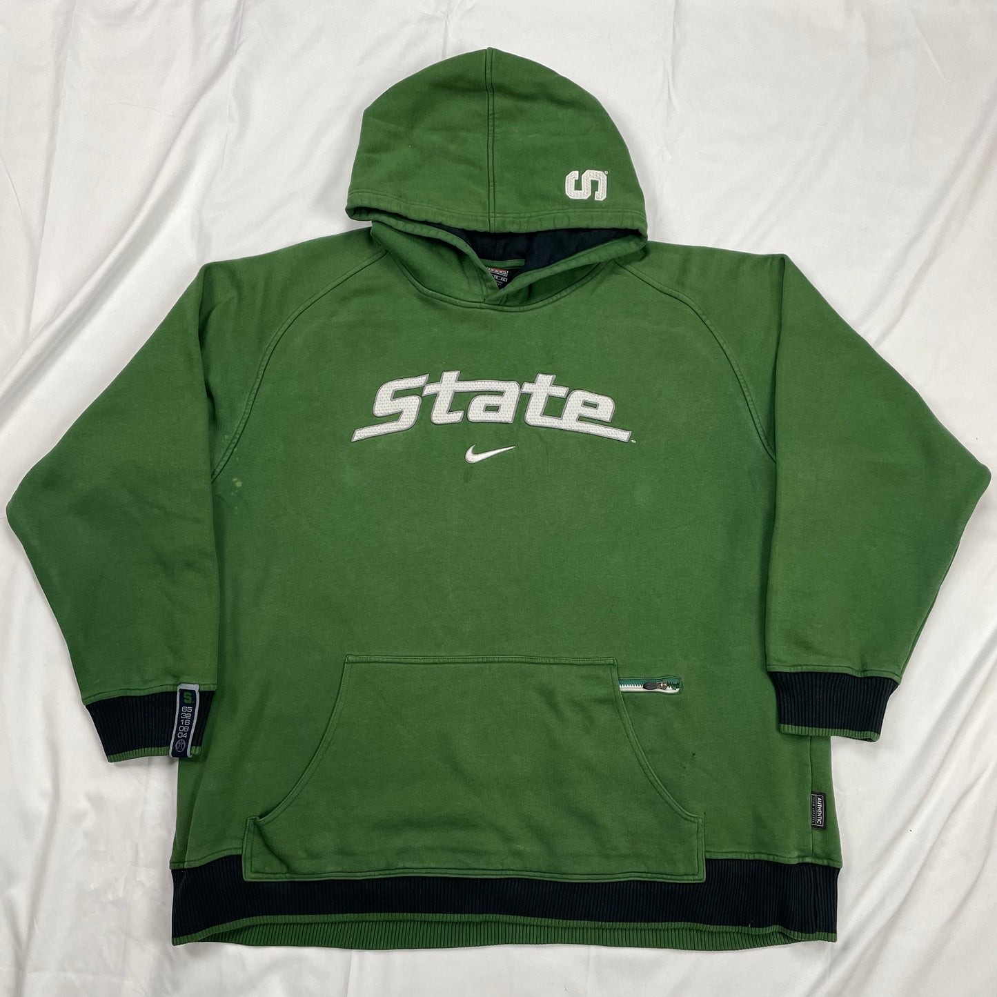 Nike Hoodie [Gestickt] - XL