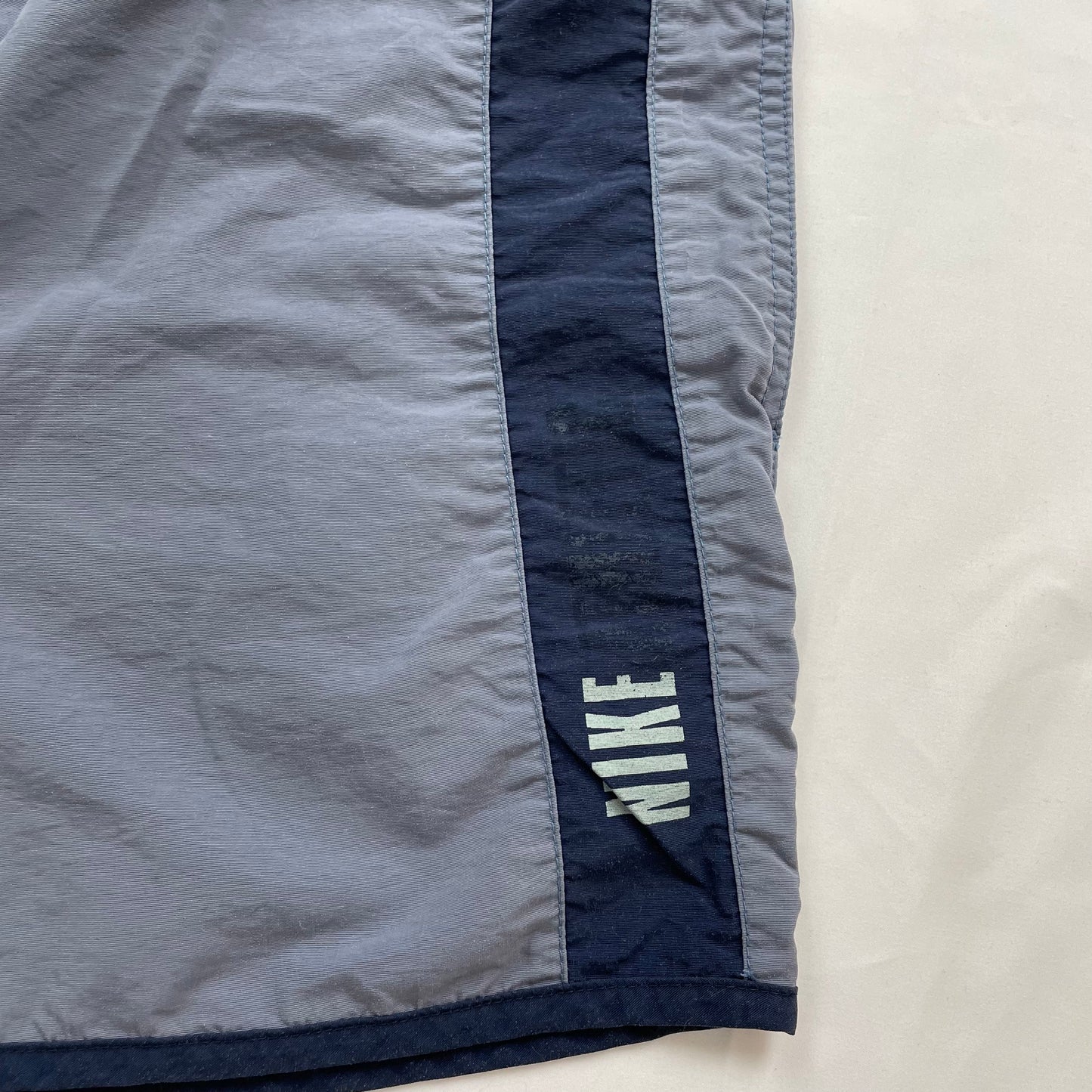 Nike Shorts - Kids L