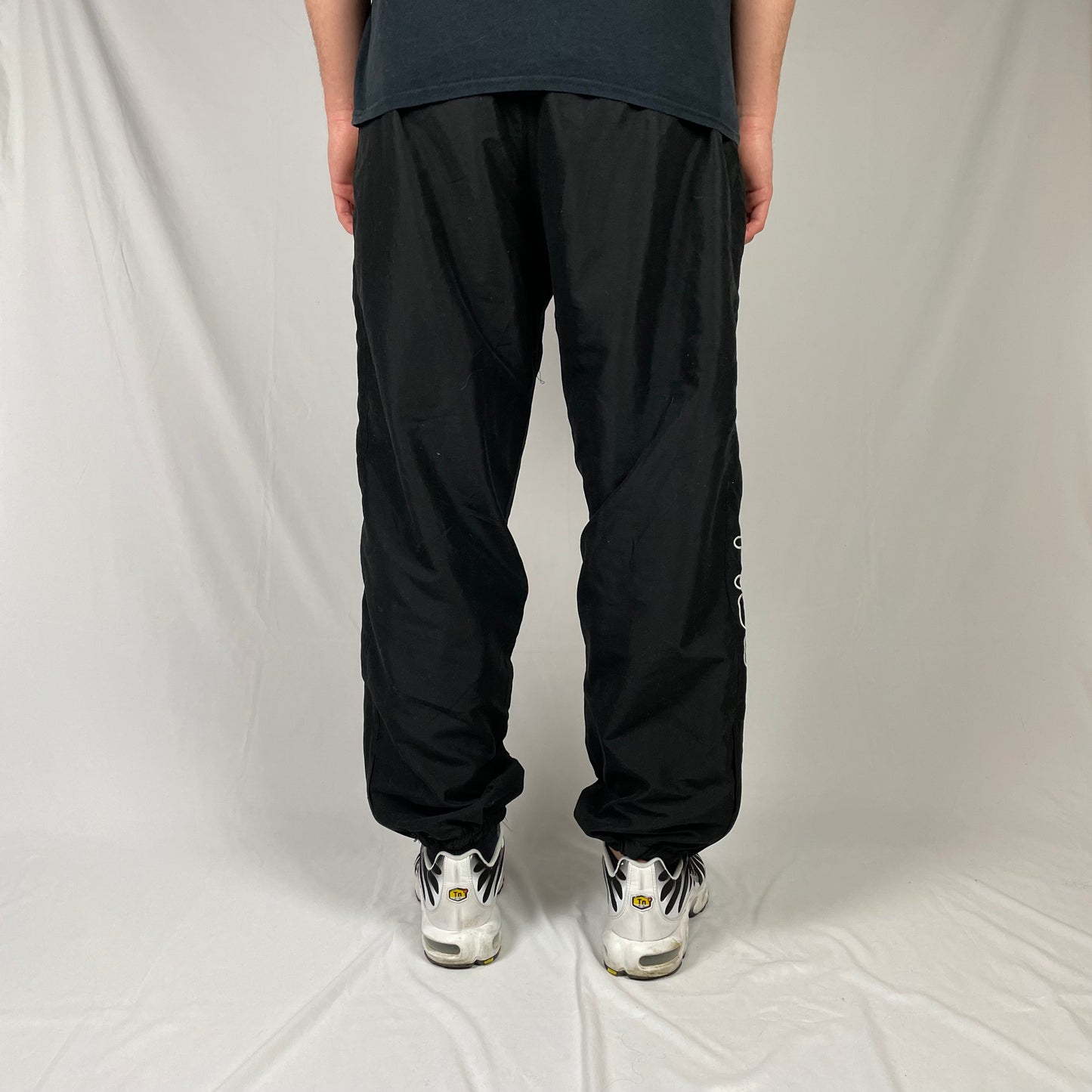 Fila Jogginghose [Gestickt] - XL