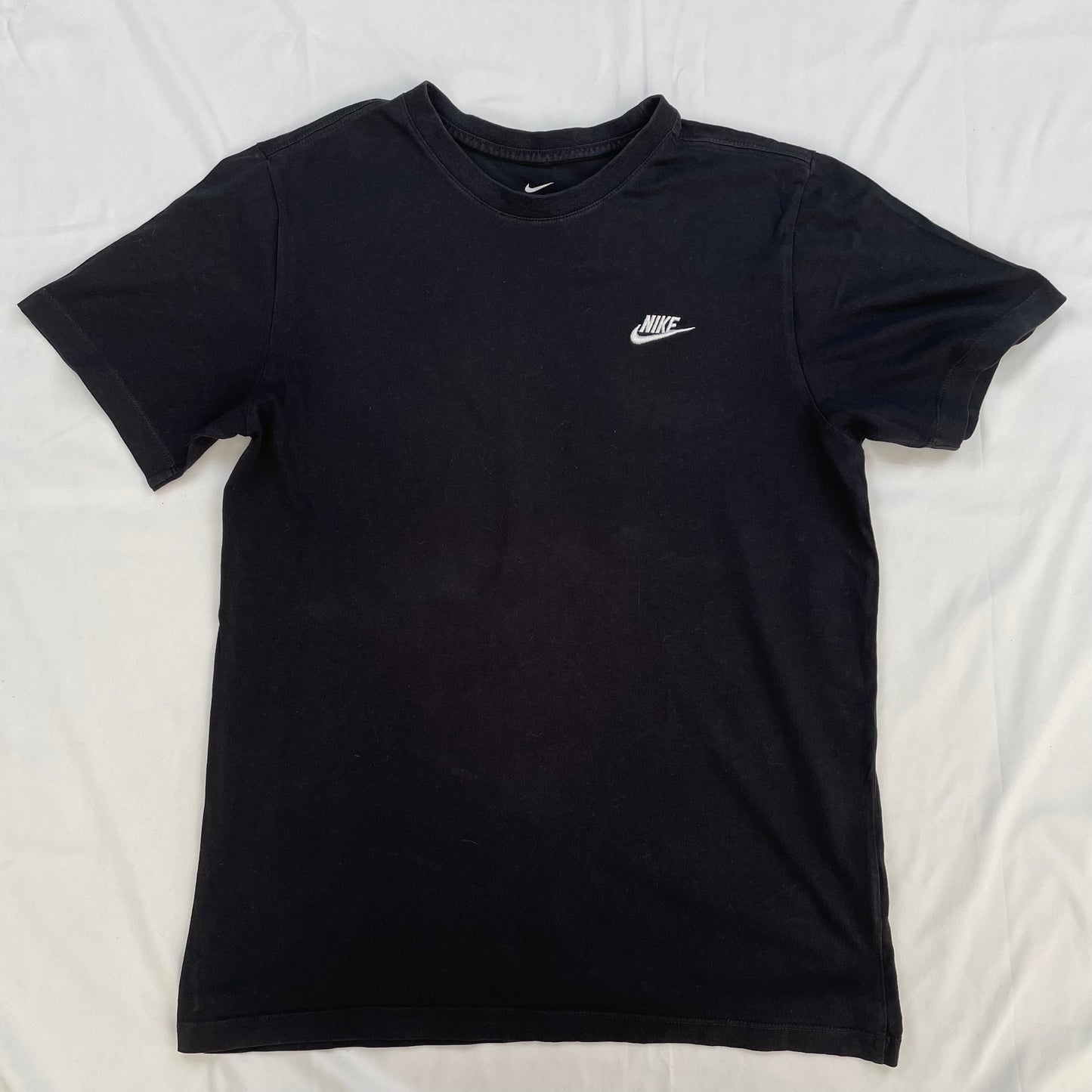 Nike T-Shirt [Gestickt] - S